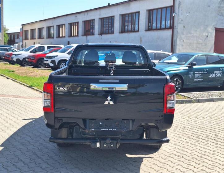 Mitsubishi L200 4