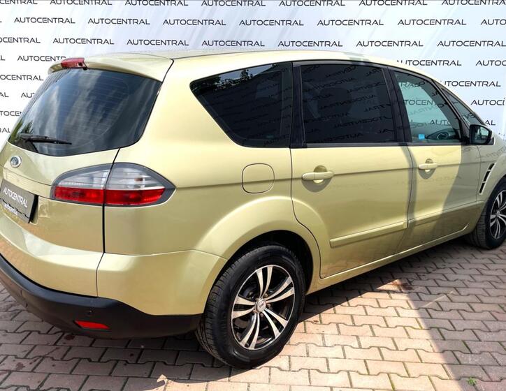 Ford S-MAX 4