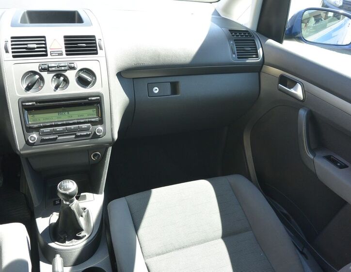 Volkswagen Touran 13