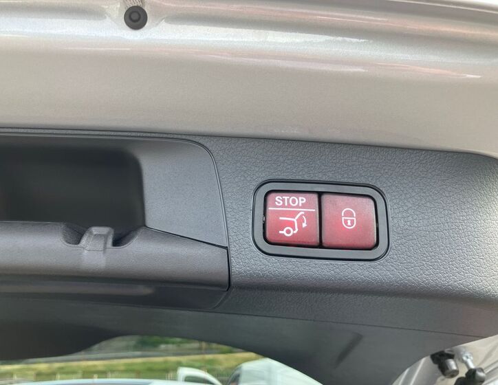 Mercedes-Benz GLB 27