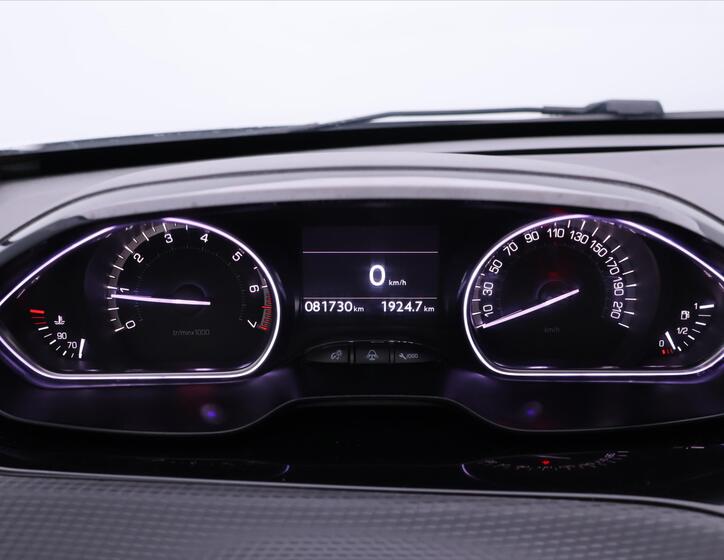 Peugeot 208 18