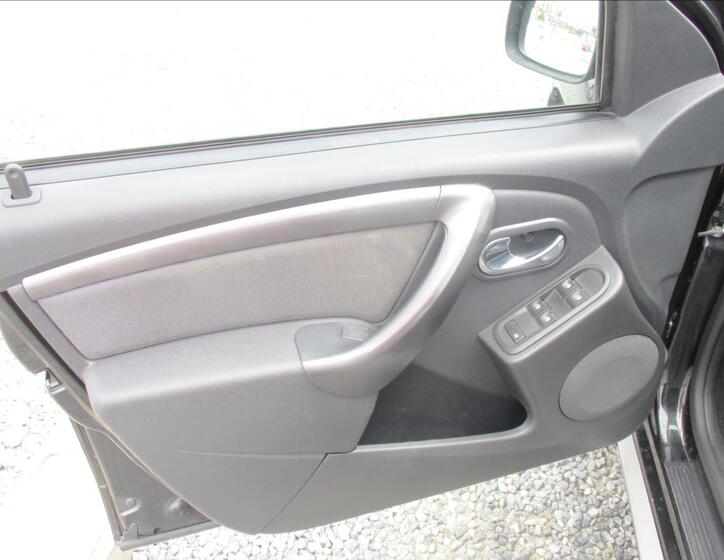 Dacia Duster 21