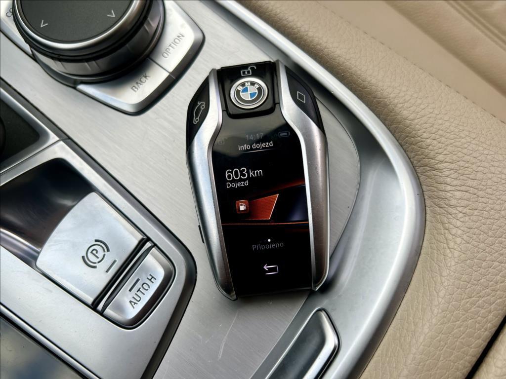 BMW Řada 7 53