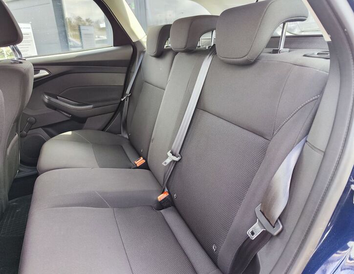 Ford Focus 10