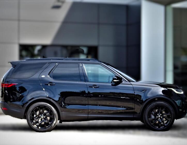Land Rover Discovery 5
