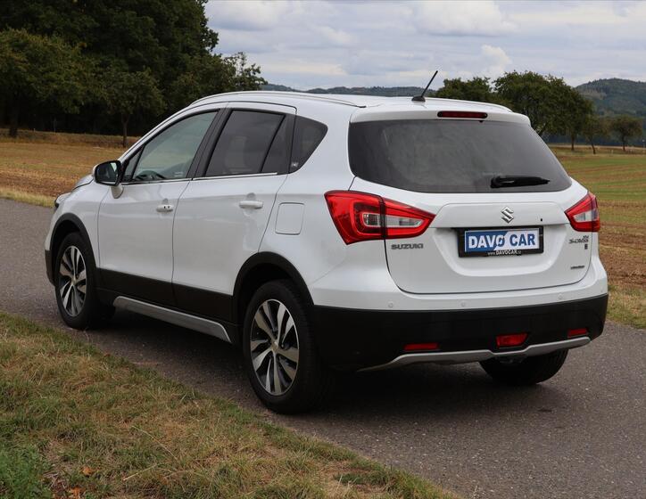 Suzuki SX4 S-Cross 5