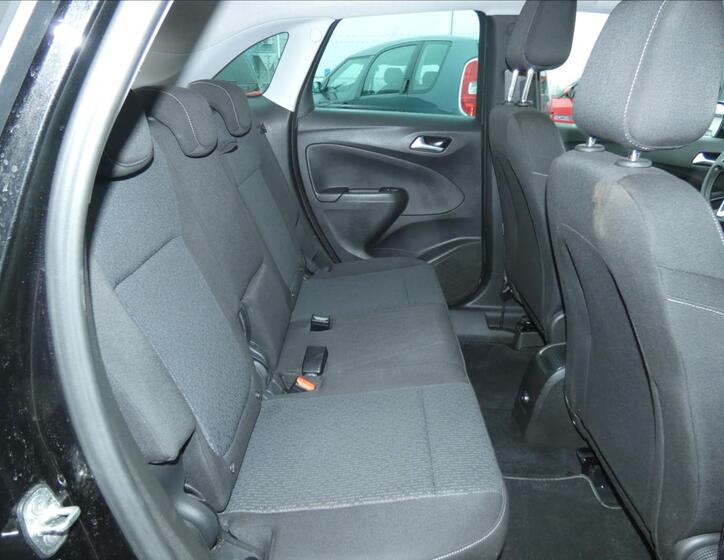 Opel Crossland 11