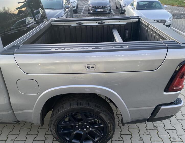 Dodge RAM 21
