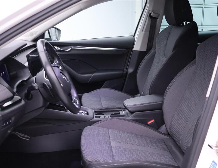 Škoda Octavia 10