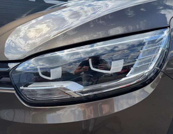 Renault Grand Scénic 25