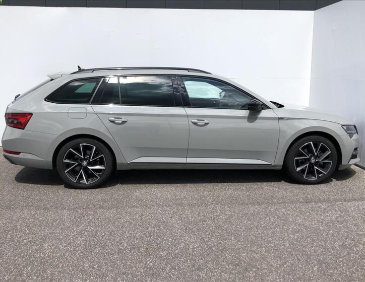 Škoda Superb 10