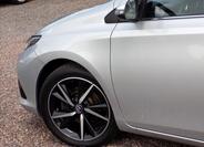 Toyota Auris 11
