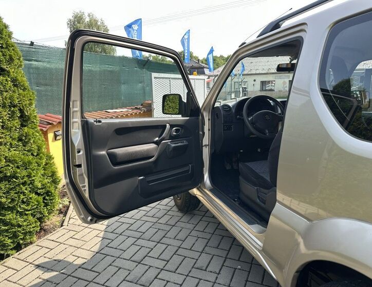 Suzuki Jimny 18