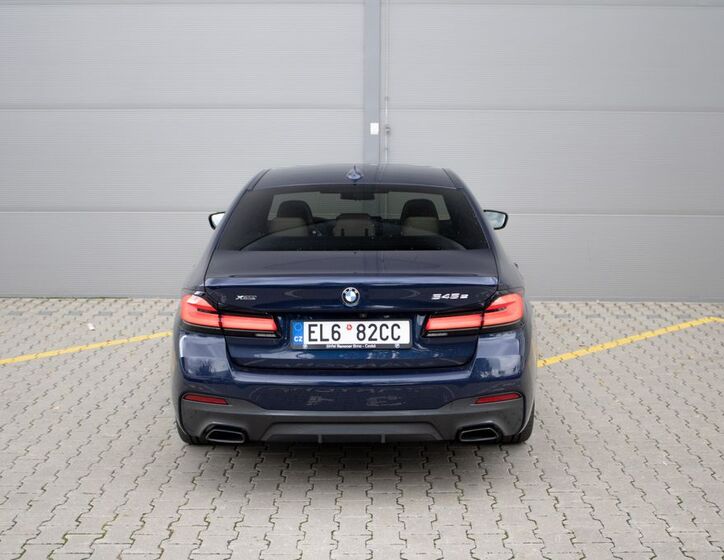 BMW Řada 5 8