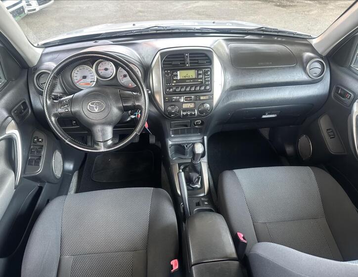 Toyota RAV4 14
