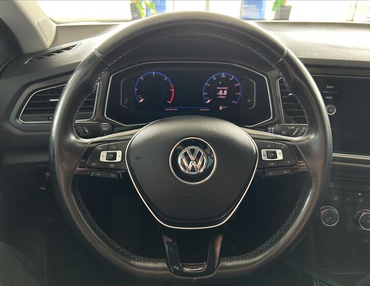 Volkswagen T-Roc 12
