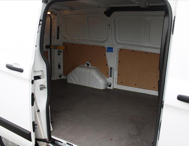 Ford Transit Custom 9