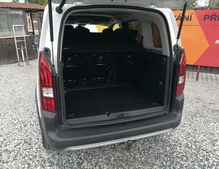 Peugeot Rifter 17