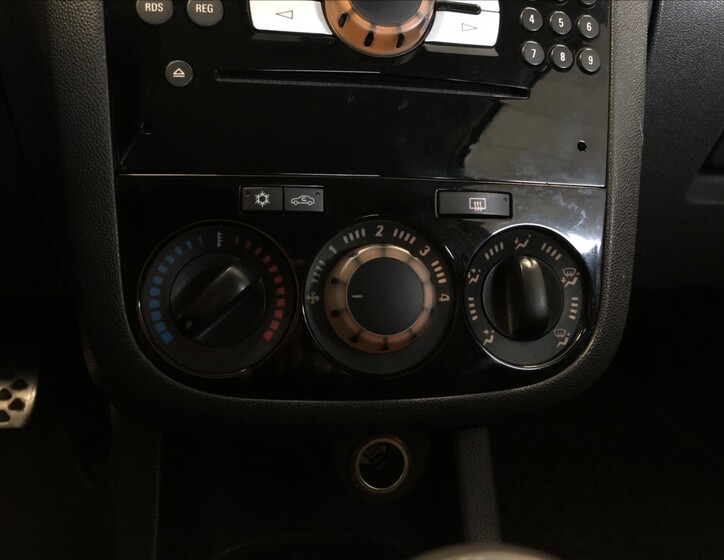 Opel Corsa 25