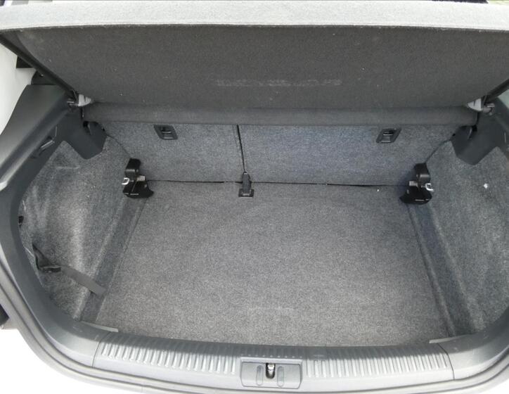 Volkswagen Polo 24