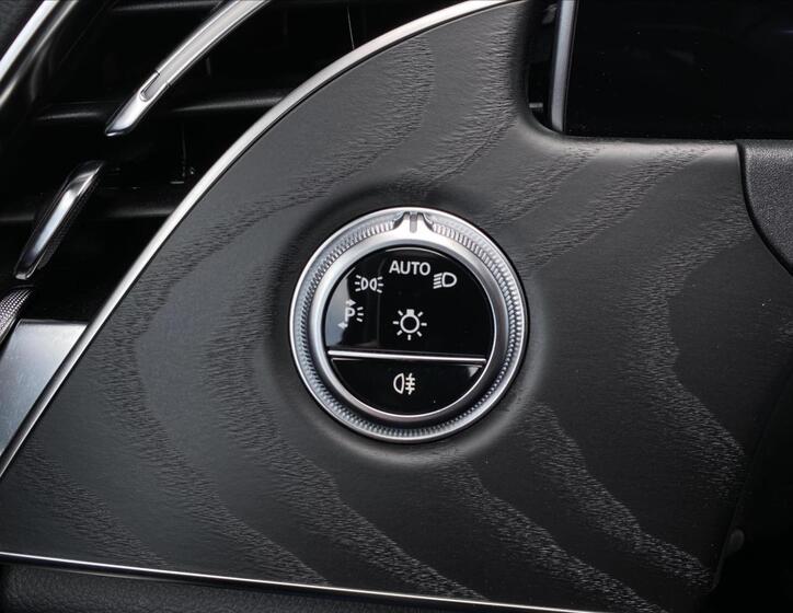 Mercedes-Benz Třídy E 16