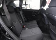 Toyota RAV4 13