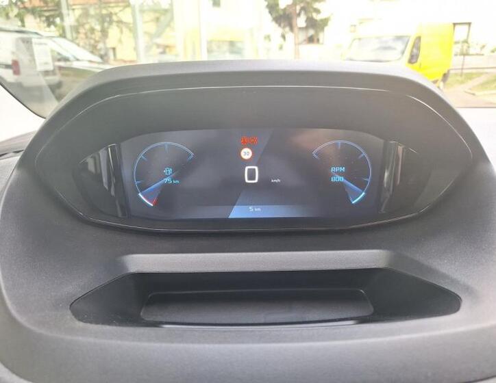 Peugeot Rifter 13