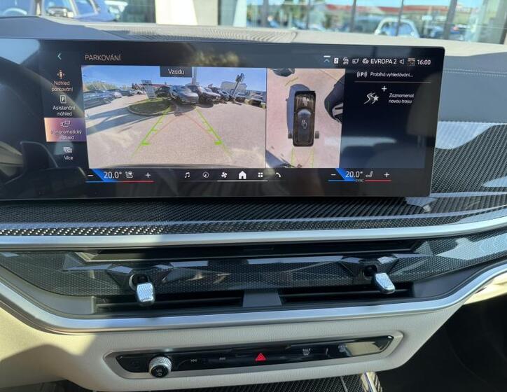 BMW X7 38