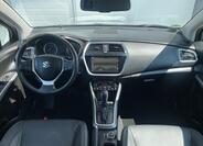 Suzuki SX4 S-Cross 12