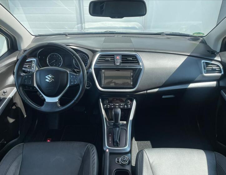 Suzuki SX4 S-Cross 12
