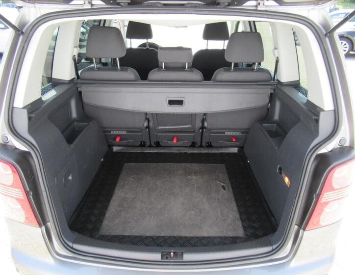 Volkswagen Touran 22