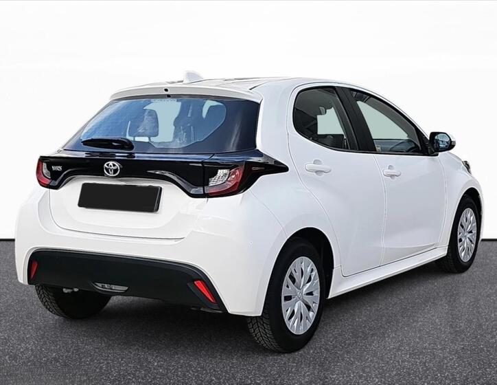 Toyota Yaris 7