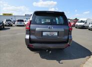 Toyota Land Cruiser 4