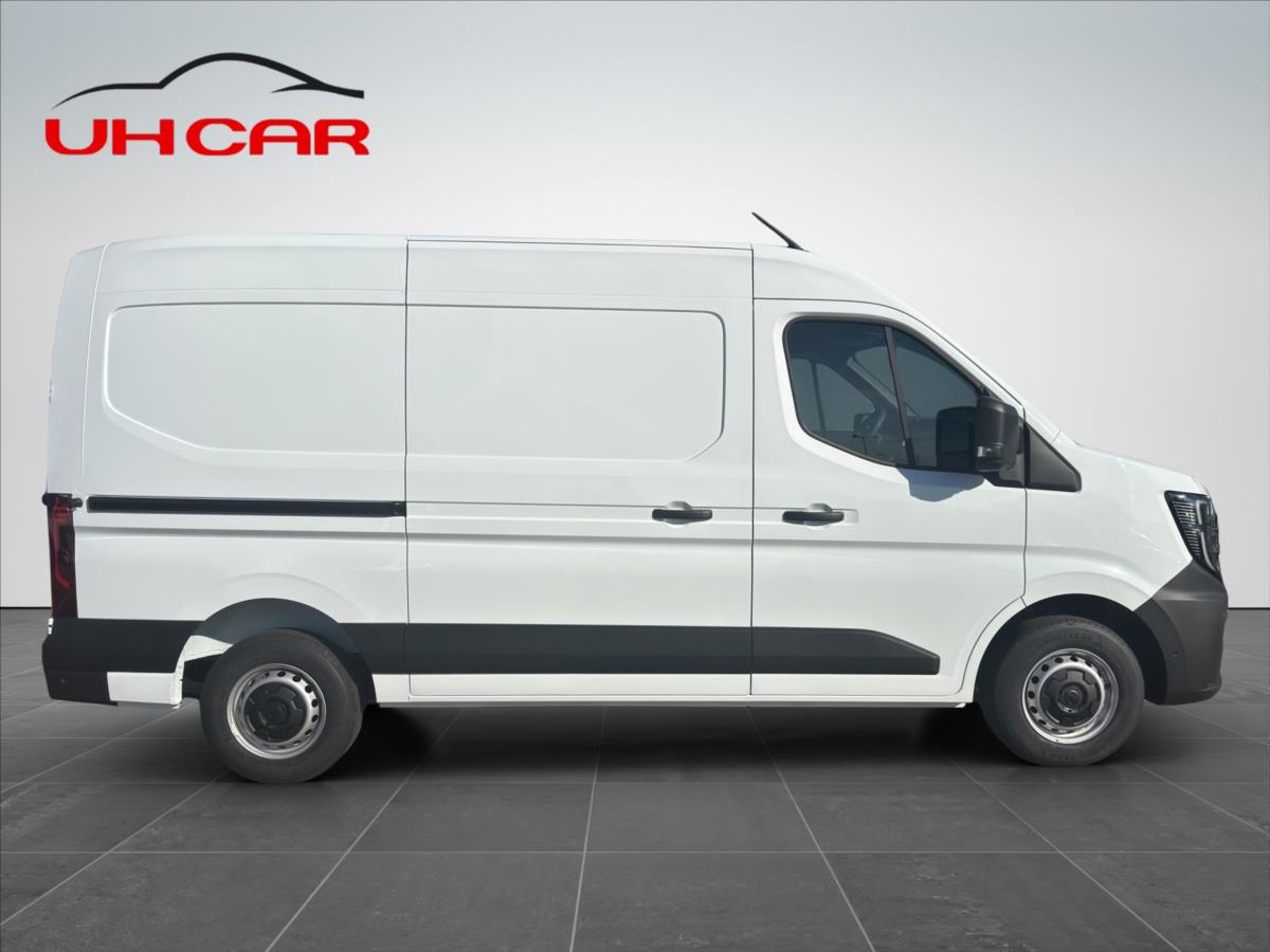 Nissan Interstar