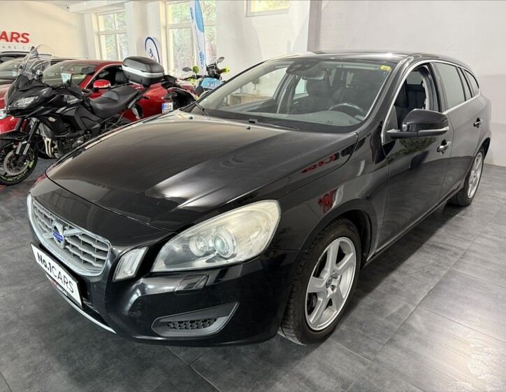 Volvo V60 3