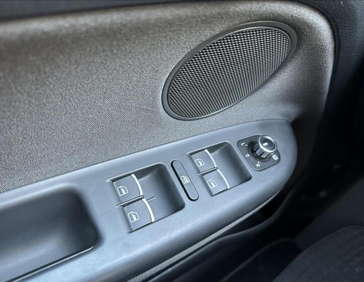Volkswagen Golf Plus 19