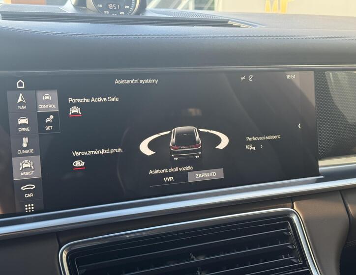 Porsche Panamera 28