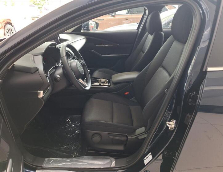 Mazda CX-30 3