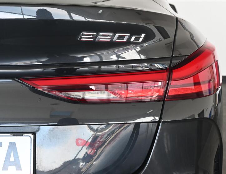 BMW Řada 2 30