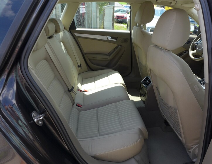 Audi A4 32