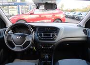 Hyundai i20 16