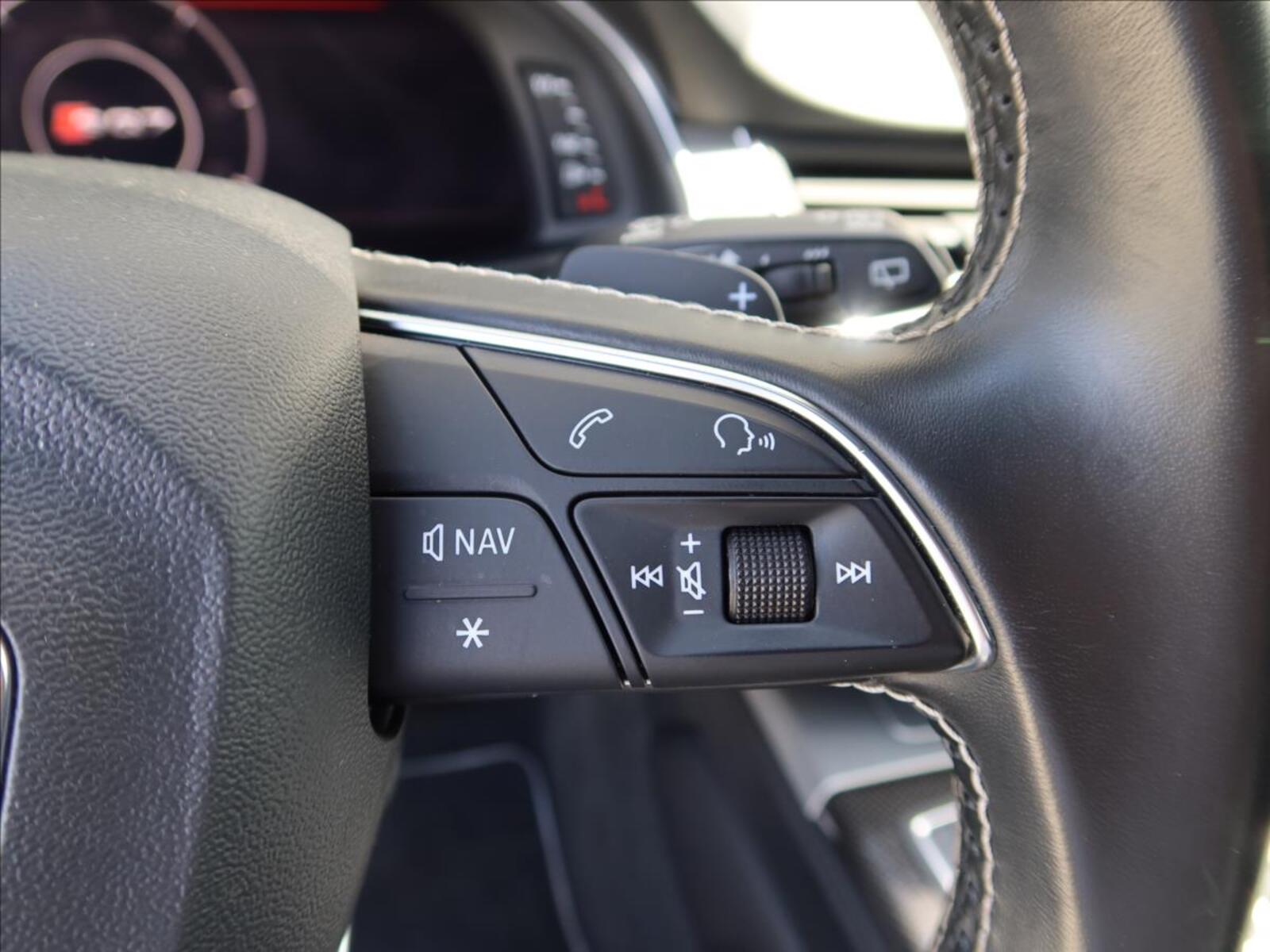 Audi SQ7 21