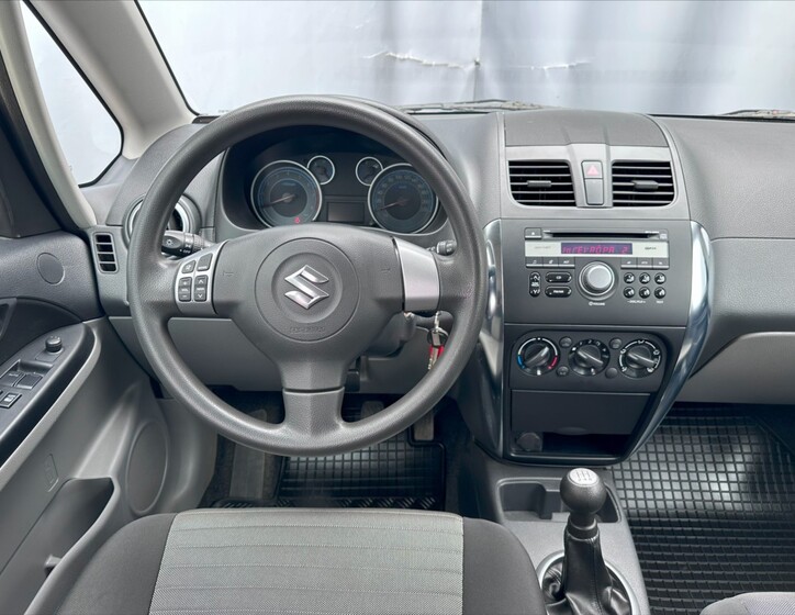 Suzuki SX4 17