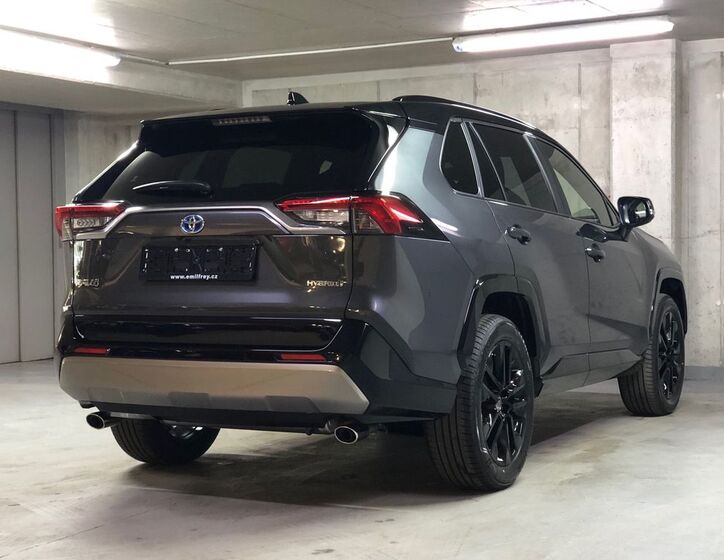 Toyota RAV4 5