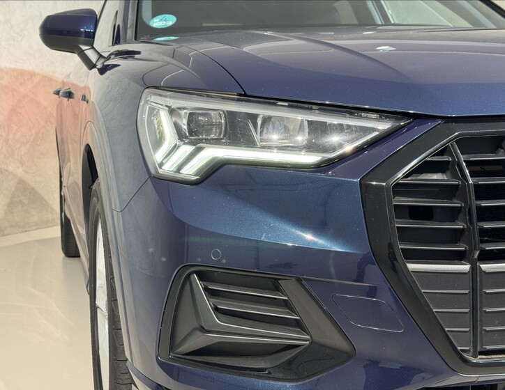 Audi Q3 5