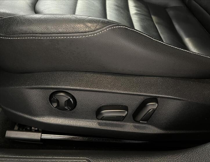 Volkswagen Golf 21