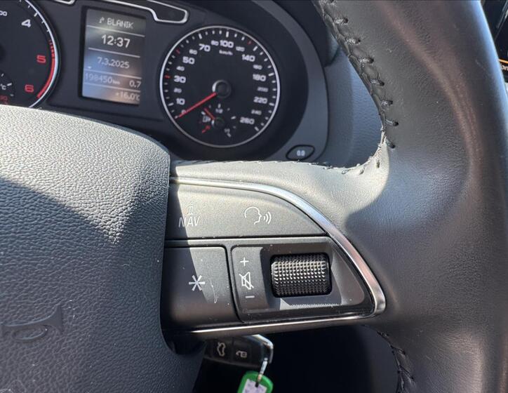 Audi Q3 19