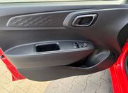 Hyundai i10 12