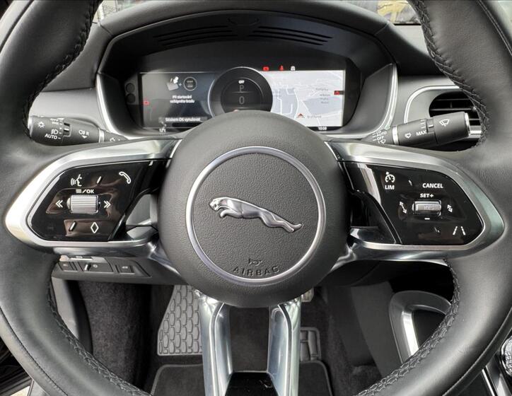 Jaguar I-Pace 21