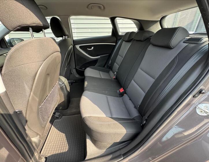 Hyundai i30 21